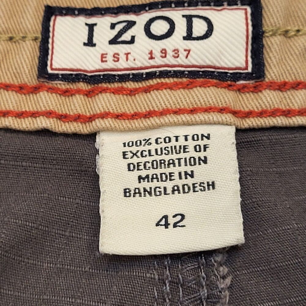 IZOD Saltwater Men's Size 42 Gray Cargo Shorts All Cotton Hiking Athleisure - Picture 2 of 15